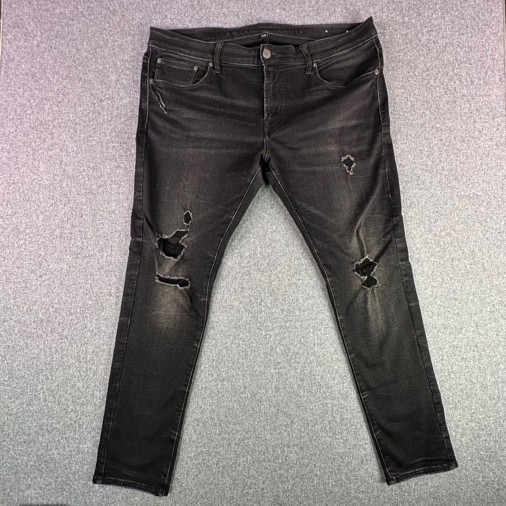 American Eagle Jeans Mens 36x32 Skinny Flex Black Distressed Ripped GOOD